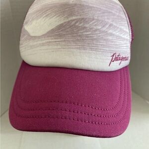 Patagonia Snap Back Mesh Trucker Hat Cap Vintage Foam Front Magenta Pink Purple